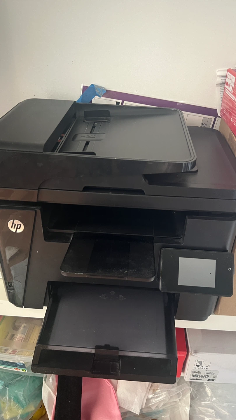 HP LaserJet Pro MFP with paper & one new toner