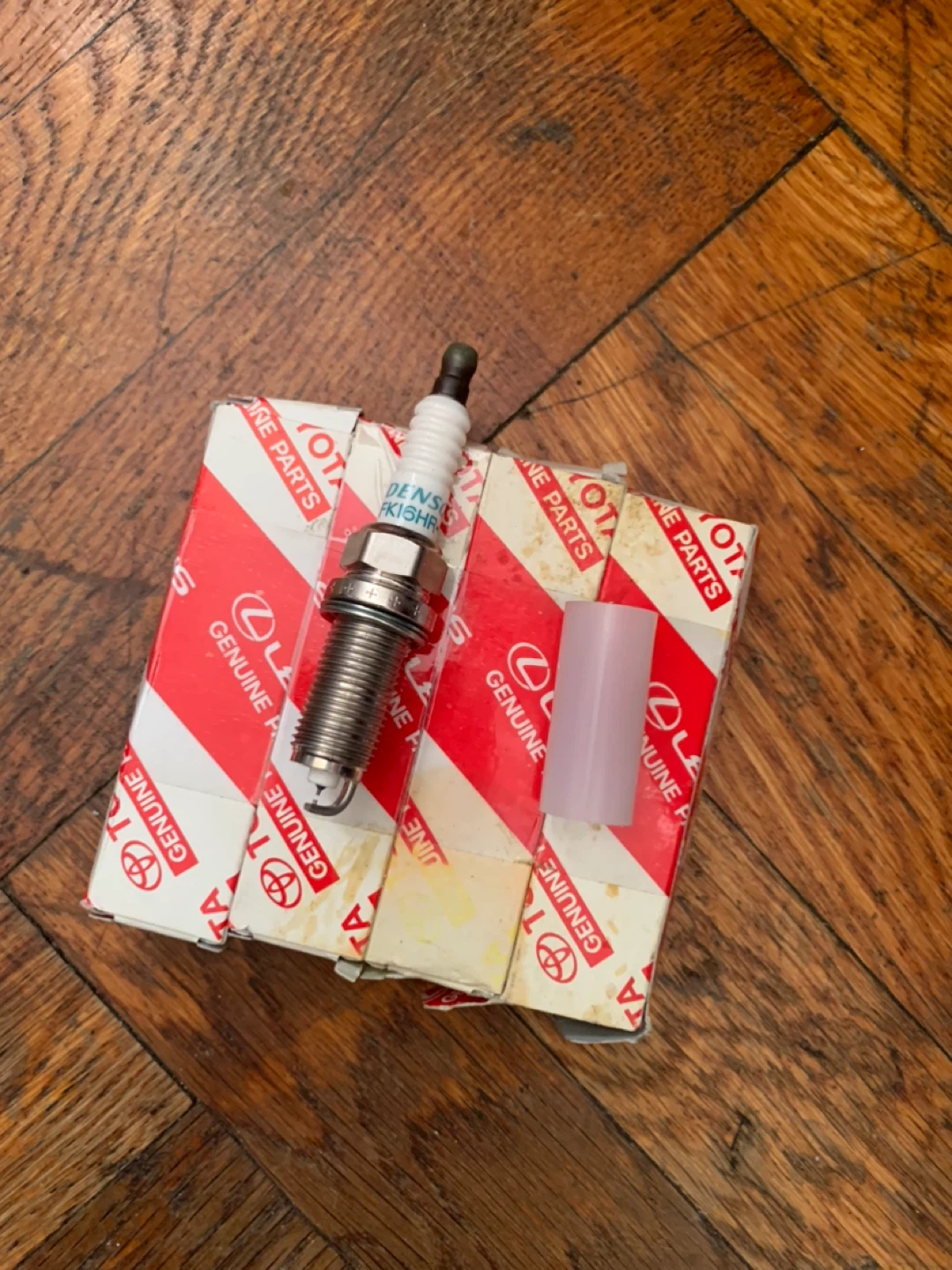 Denso FK16HR Spark Plug for Toyota/Lexus