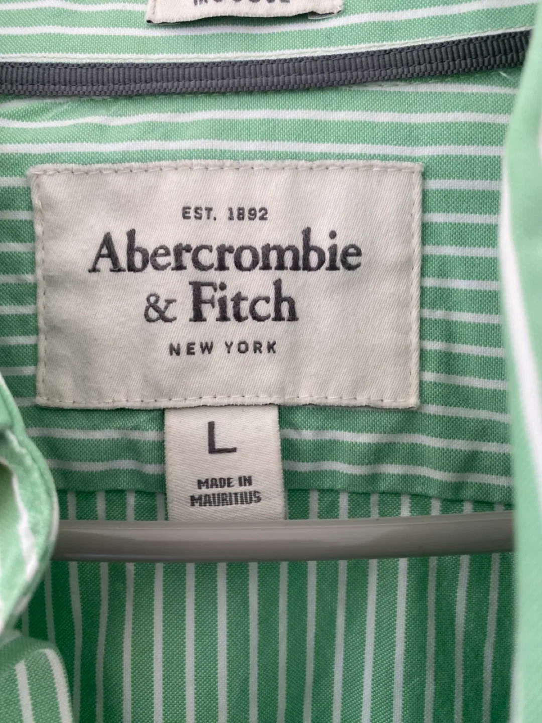Abercrombie & Fitch Striped Button-Down - Size L thumbnail