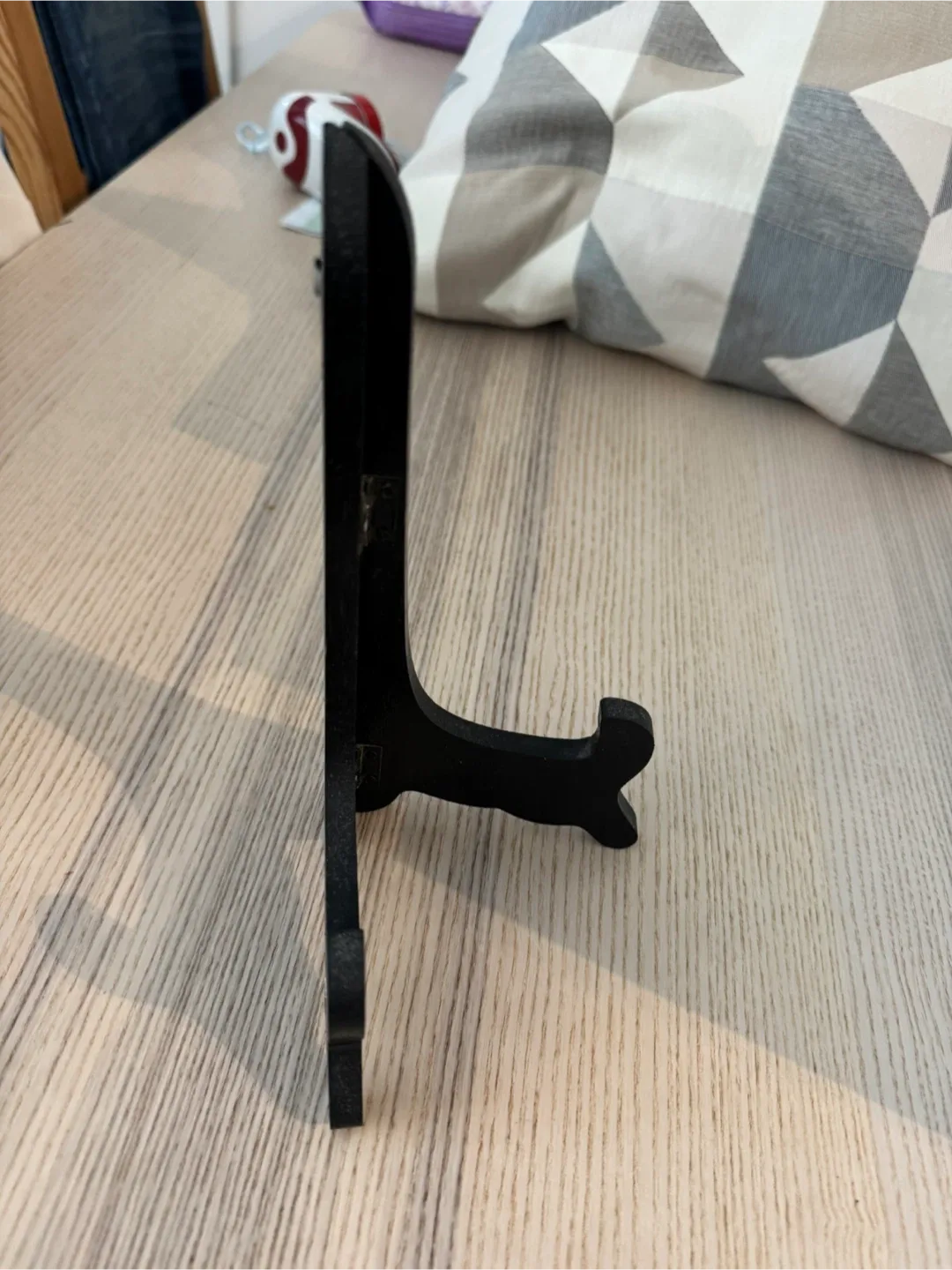 Black Plate Display Stand image indicator(3)