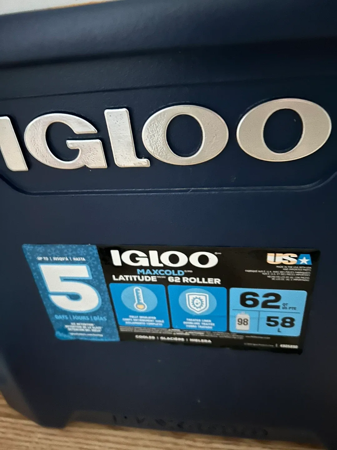 58L Igloo Cooler, With Wheels image indicator(2)