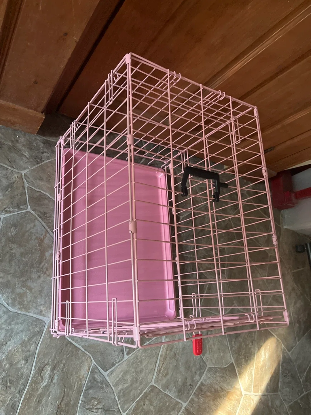 Pink Kong  Dog Crate with Kong Lock image indicator(3)