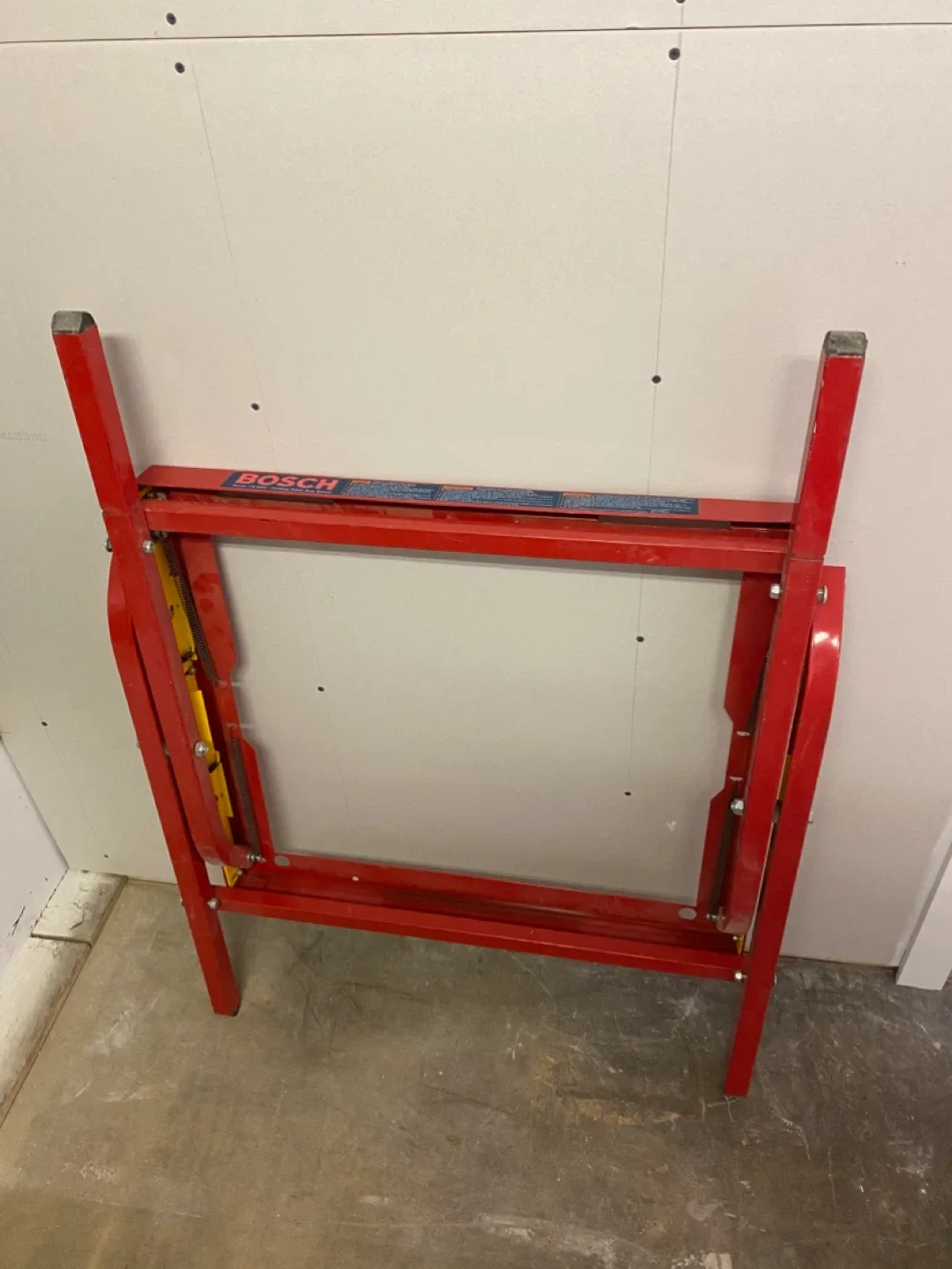 Bosch Folding Table Saw Stand image indicator(2)