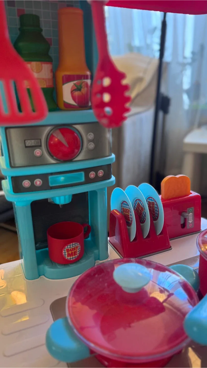 Step2 Fun with Friends Kitchen image indicator(4)