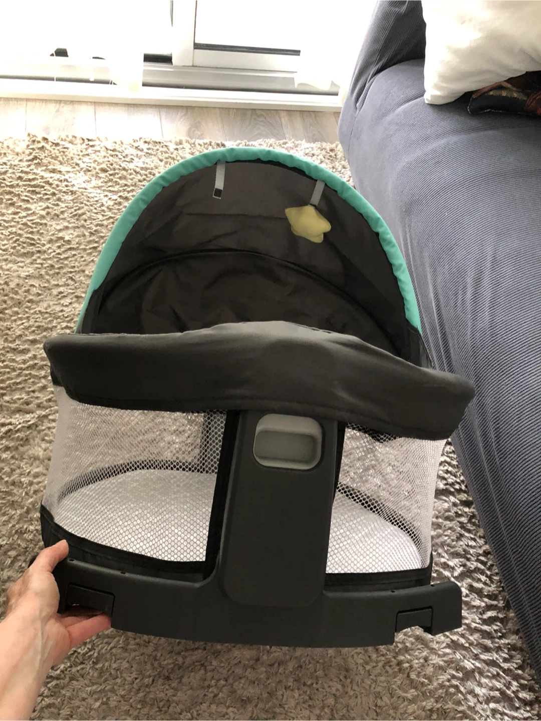 Graco foldable bassinet - photo 3