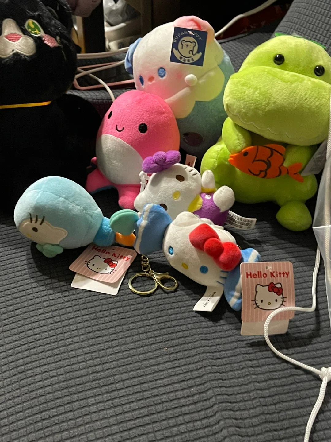 Brand new  7 pcs Assorted Plush Toys - Hello Kitty, Aoger image indicator(3)