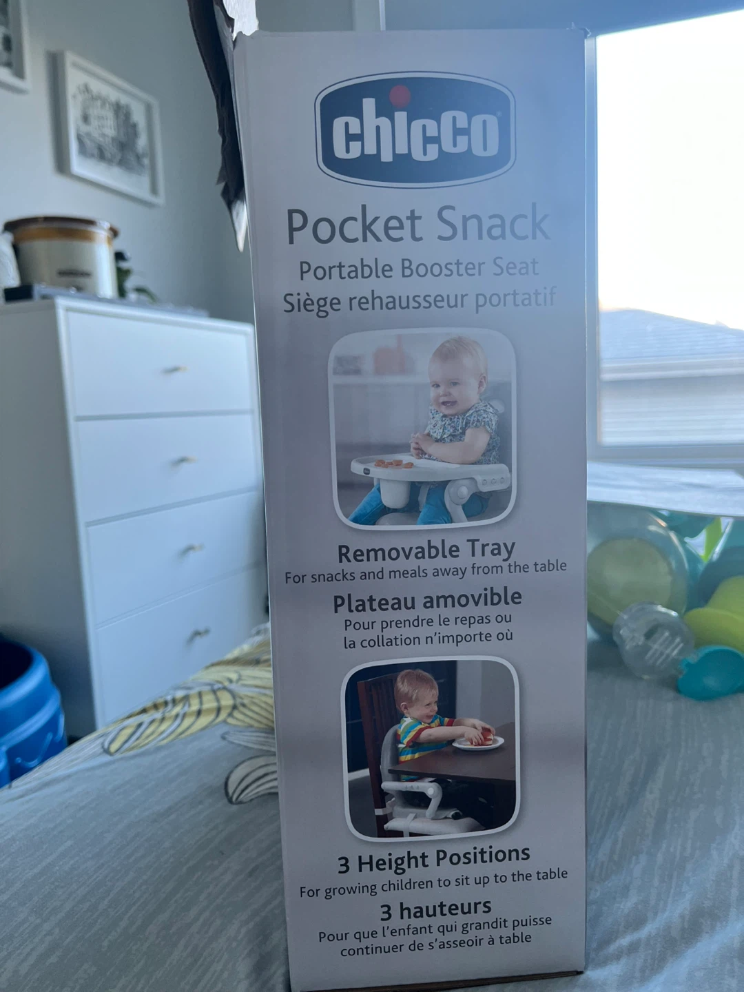 Chicco Pocket Snack Portable Booster Seat - New in Box