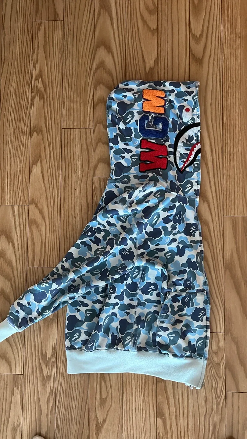 REAL BAPE Shark Full Zip Hoodie - Blue, Size M image indicator(2)