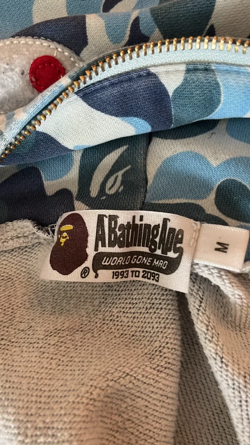 REAL BAPE Shark Full Zip Hoodie - Blue, Size M image indicator(3)