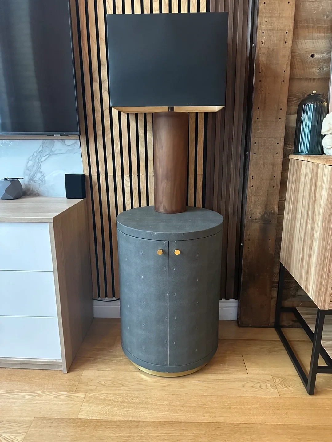 NEW CIRCULAR CABINET / SIDE END NIGHT STAND TABLE thumbnail