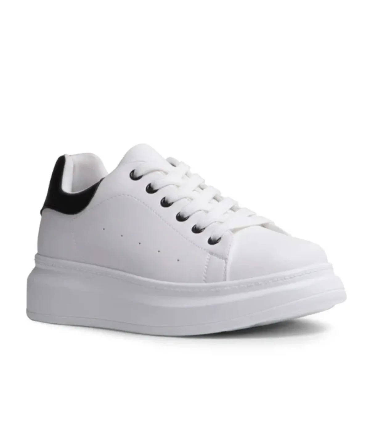 Women’s Steve Madden Zolla White/Black Sneakers - Size 8 image indicator(10)