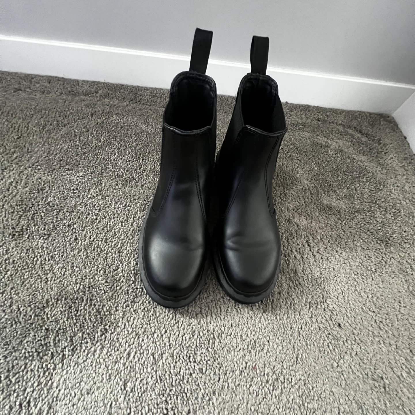 Dr. Martens 2976 Mono Black Chelsea Boots - US 6