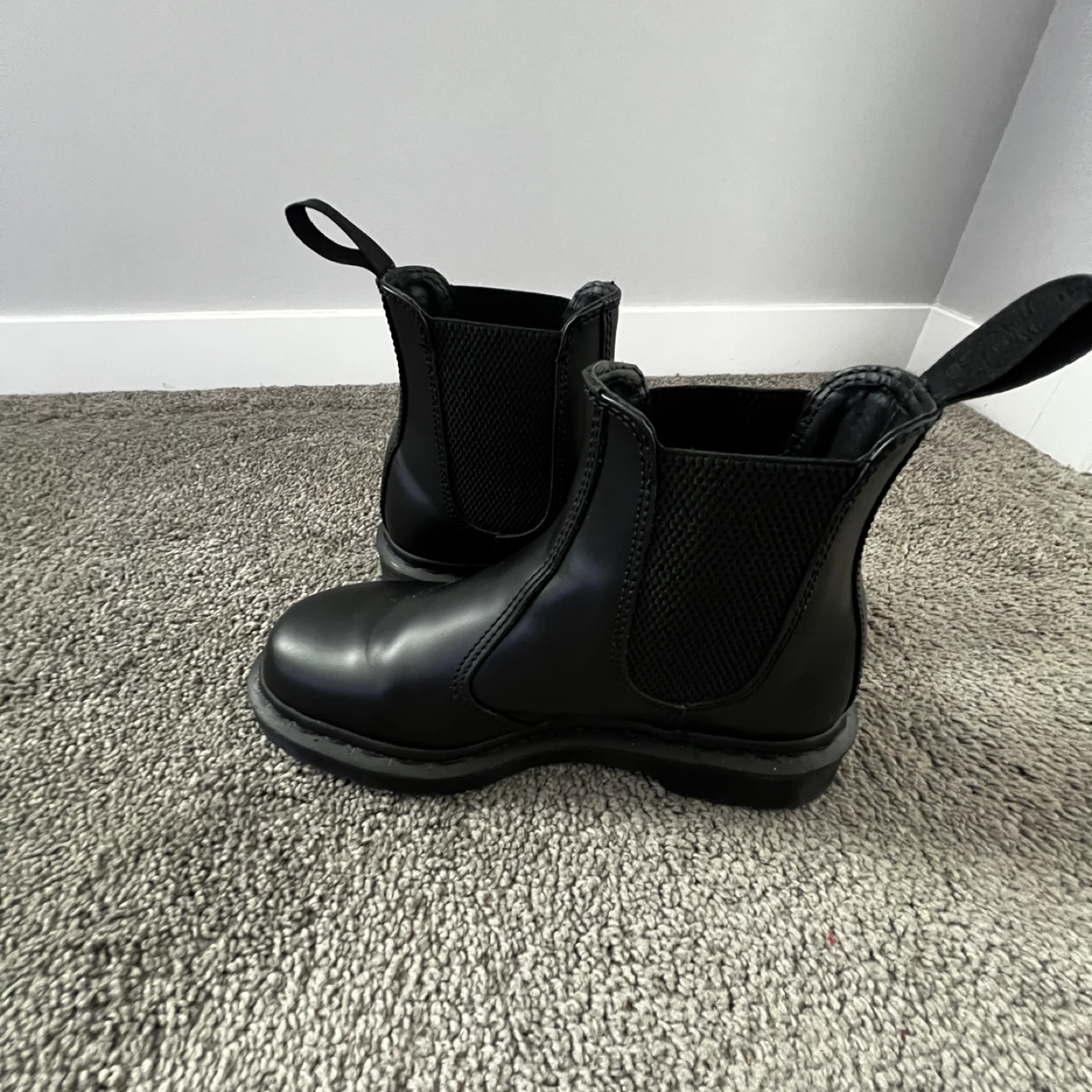 Dr. Martens 2976 Mono Black Chelsea Boots - US 6 - photo 2