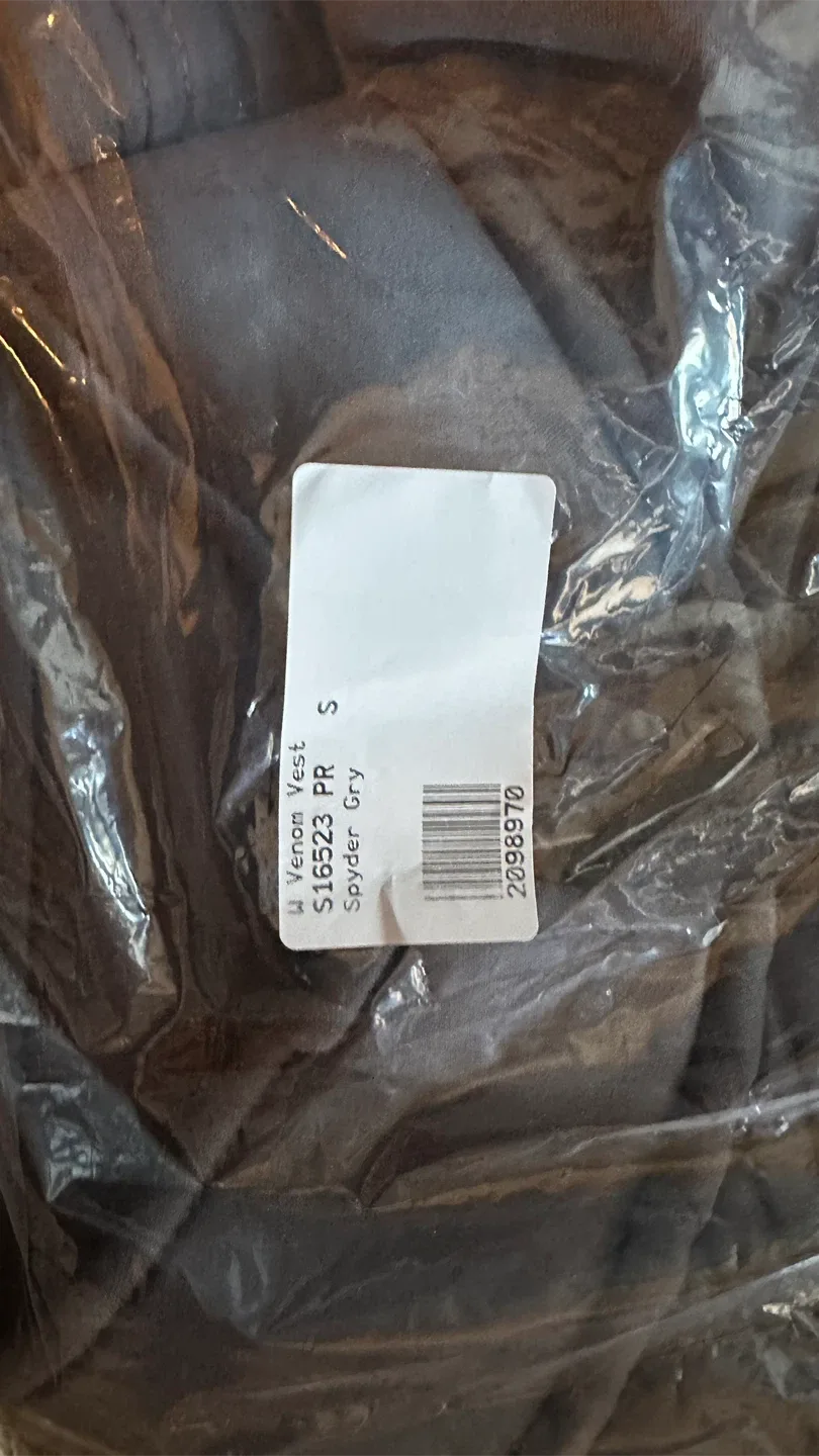 Spyder Women's Timeless Vest, Size S brand new with tag image indicator(5)