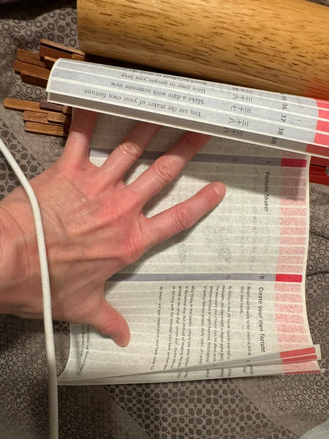 Japanese OMIKUJI Fortune Telling Sticks Set image indicator(6)