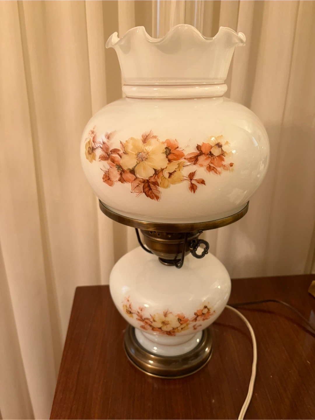 Vintage Floral Accent Table Lamp - photo 2