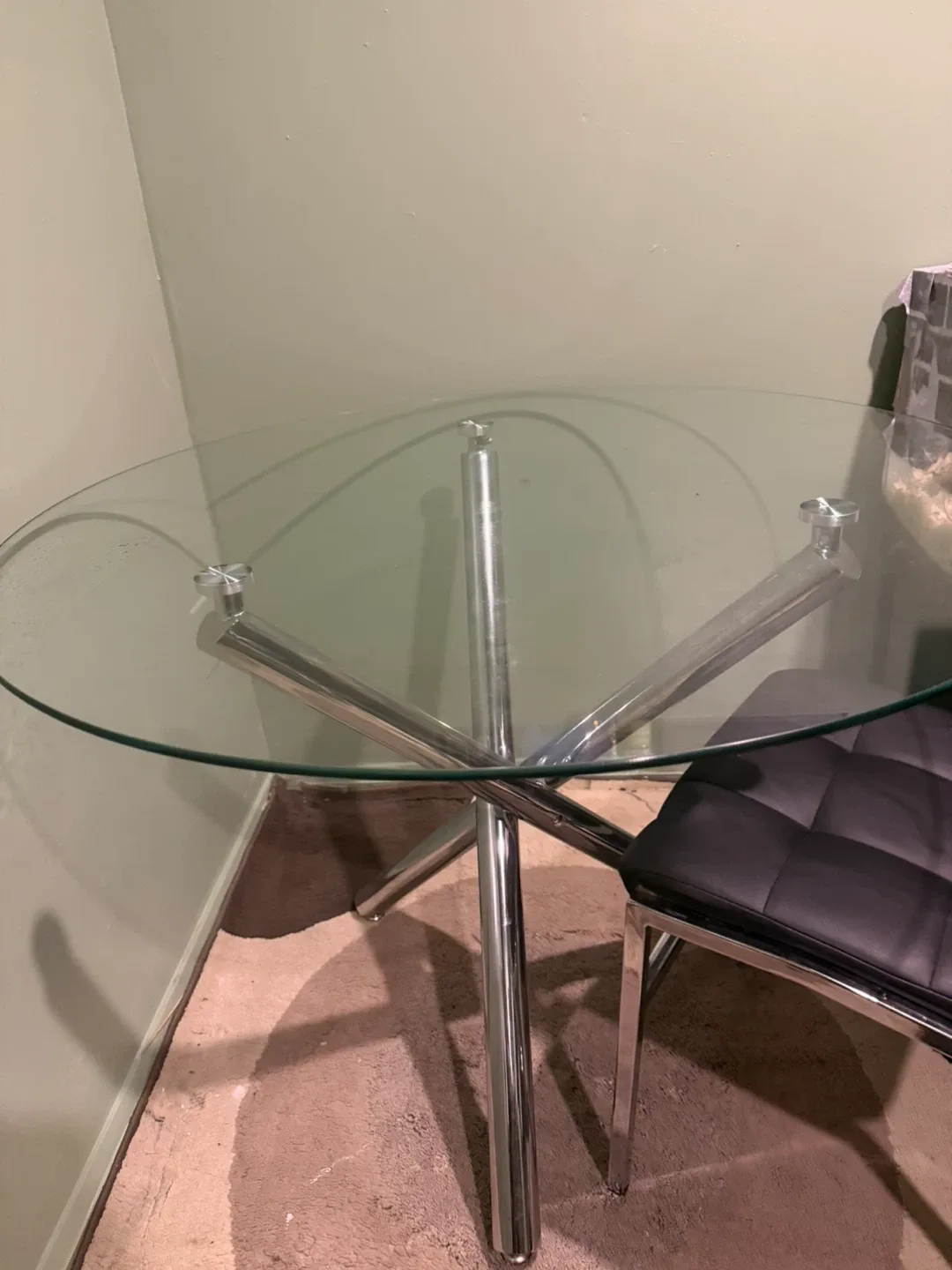 Glass Top Round Dining Table with Chrome Legs image indicator(4)