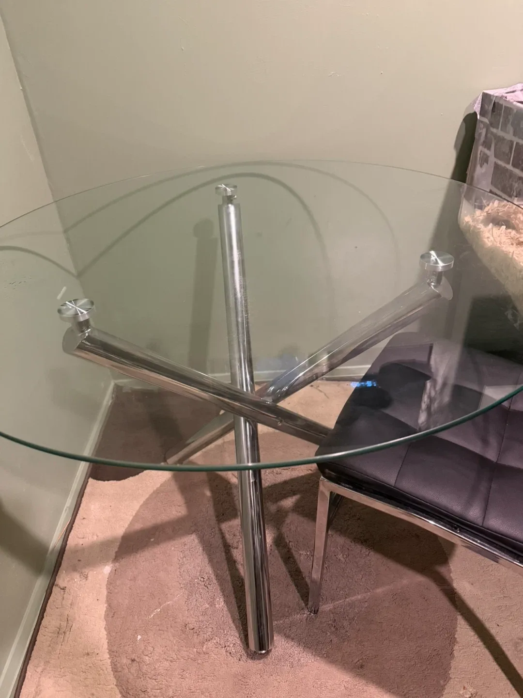 Glass Top Round Dining Table with Chrome Legs image indicator(3)