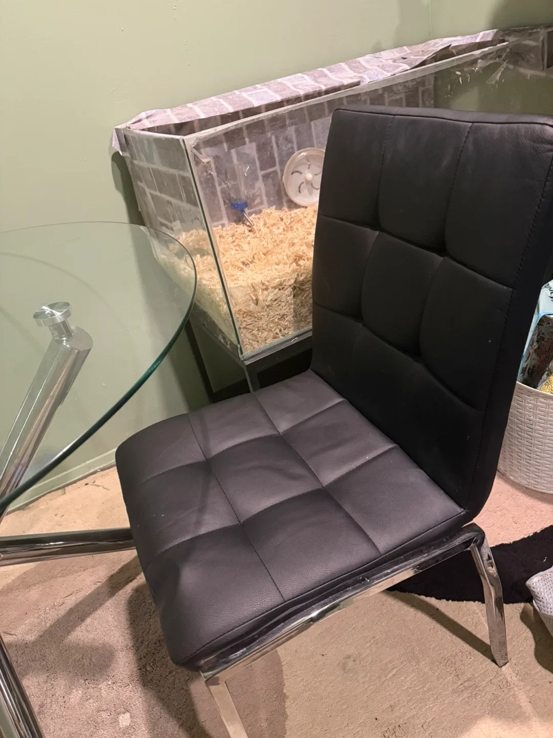 Glass Top Round Dining Table with Chrome Legs image indicator(5)