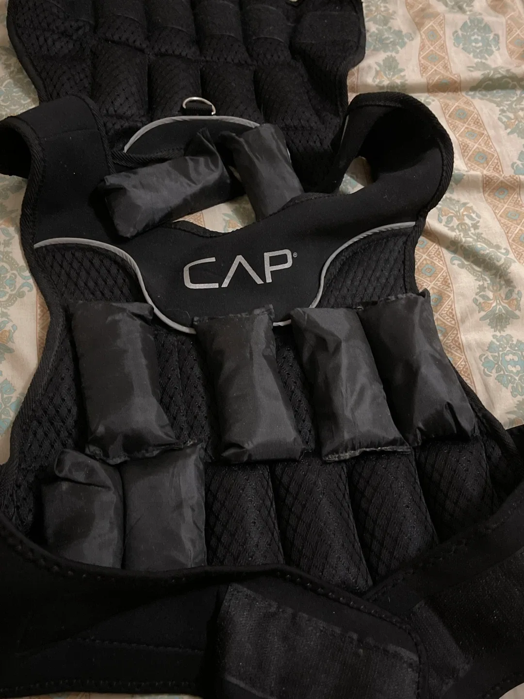 CAP Weighted Vest 20 lb image indicator(2)