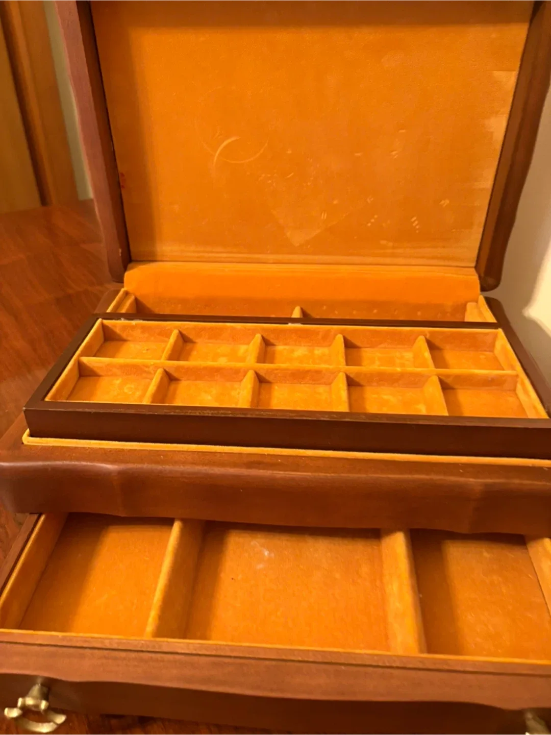 Wooden Jewellery Box image indicator(2)