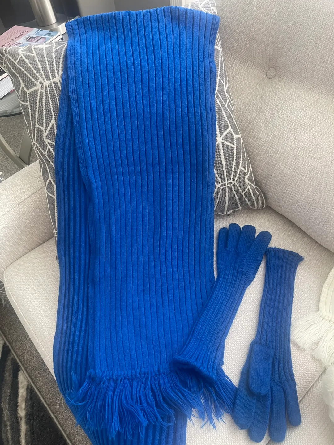 *NEW* WINTER HEAD & HAND WARMERS image indicator(2)