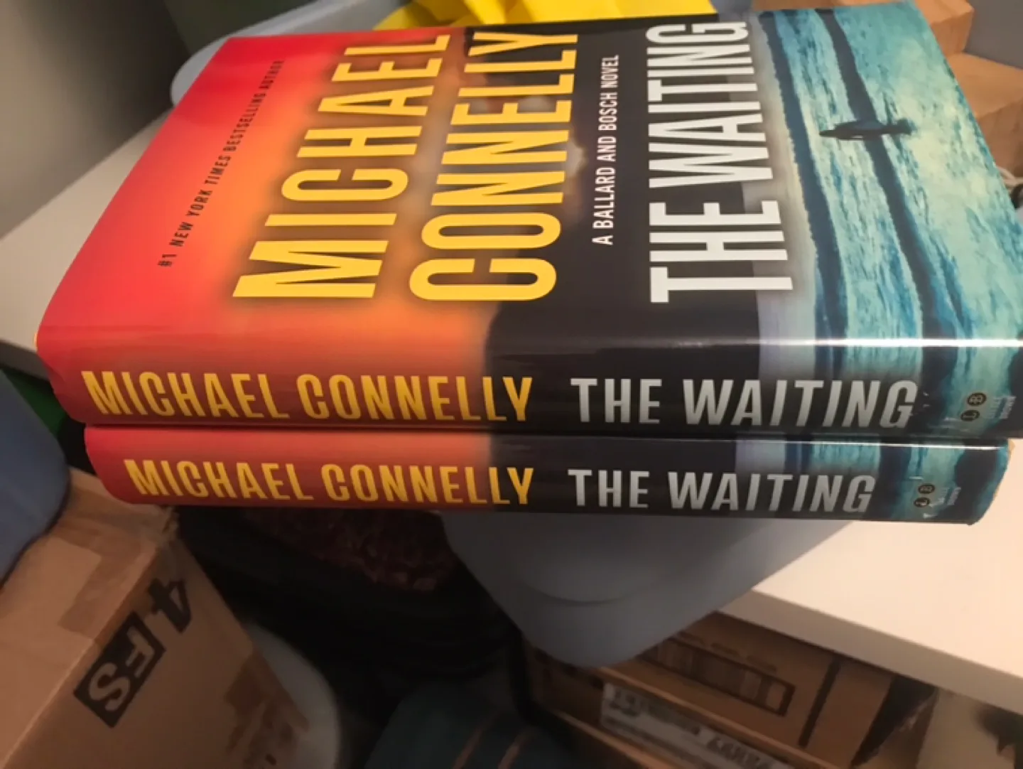 The Waiting by Michael Connelly image indicator(2)