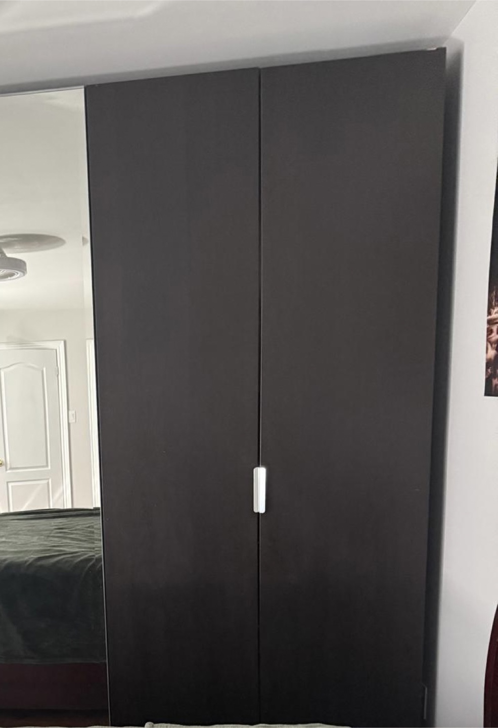 Dark Brown Wardrobe with Mirror Door very excellent condition - photo 3