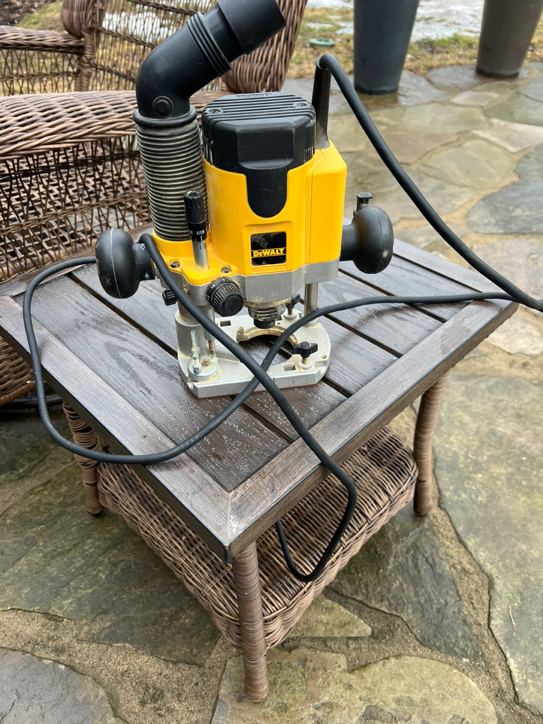 DeWalt DW621 2 HP Router - photo 2