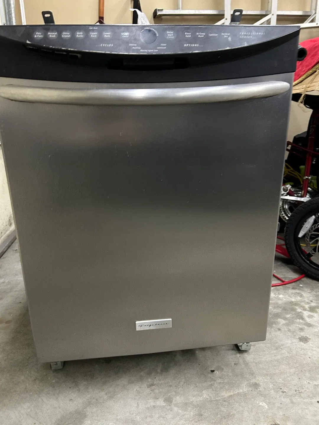 Frigidaire Professional Series Dishwasher thumbnail