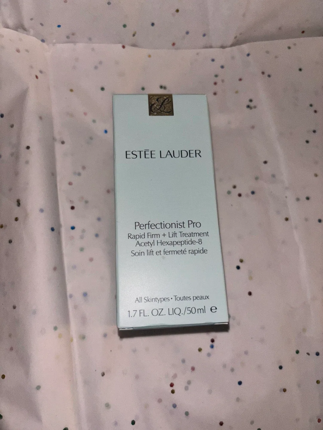 MAC Cosmetics Bundle - Eyeshadow, Cream, Foundation & More! image indicator(9)