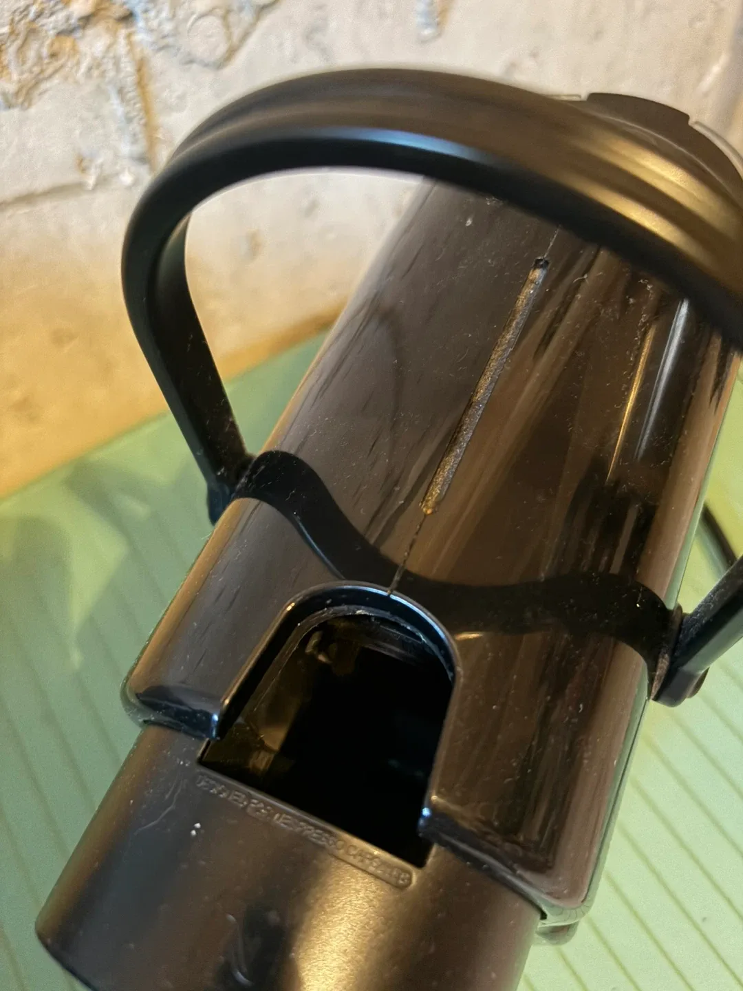 DeLonghi Nespresso Inissia Coffee Maker - Black image indicator(2)