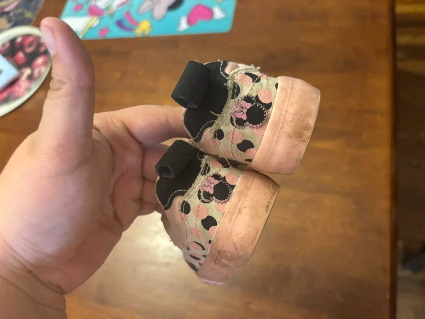 Minnie Mouse Toddler Shoes - Size 7 image indicator(3)