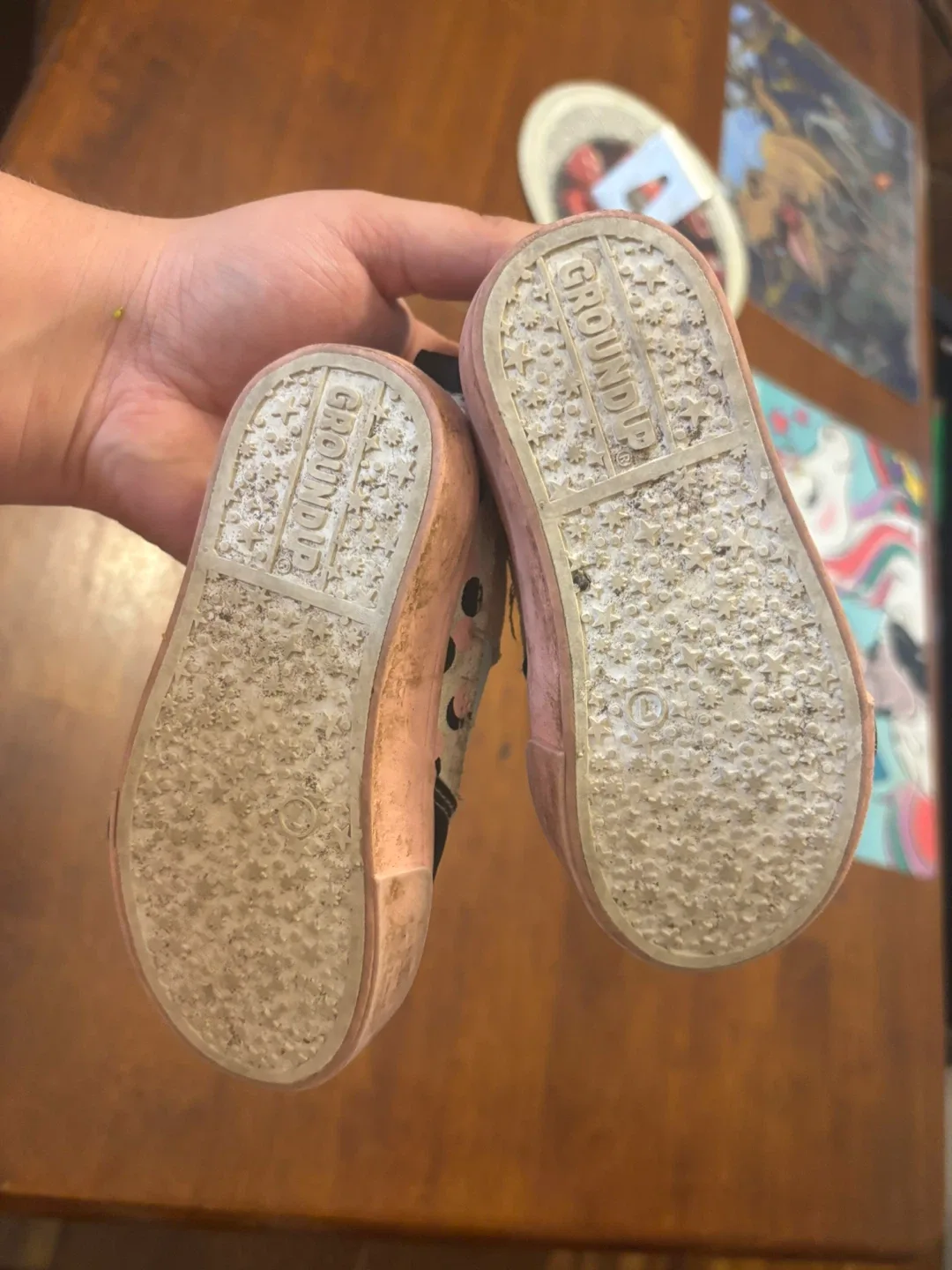 Minnie Mouse Toddler Shoes - Size 7 image indicator(4)