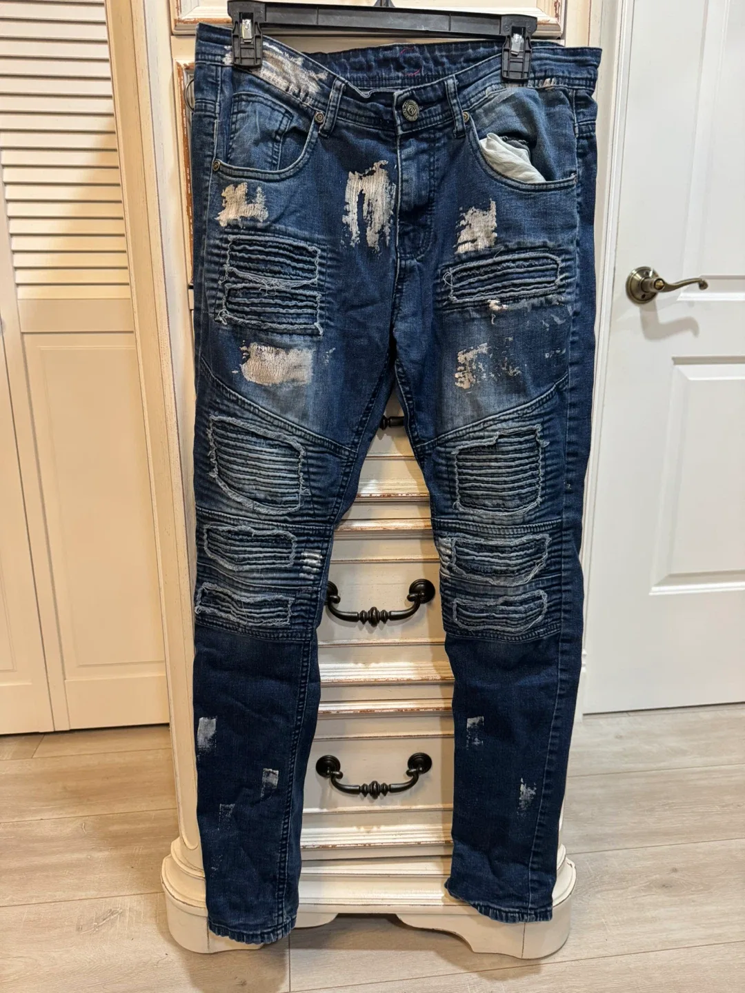 Ravmen Black label Distressed Denim Jeans image indicator(2)