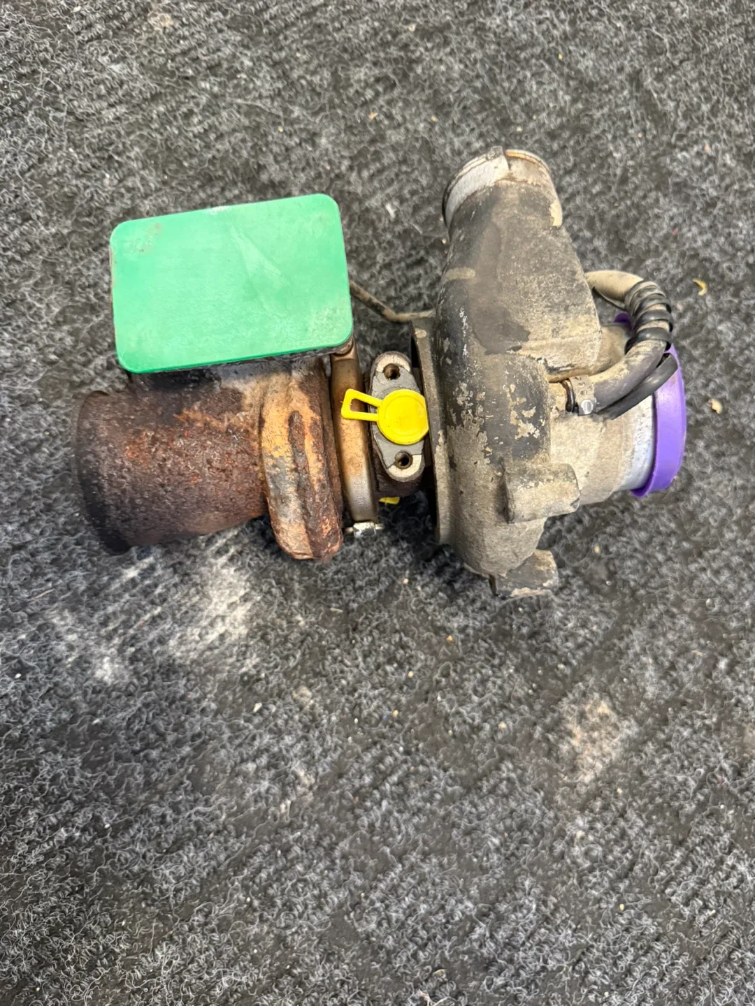 Used Turbocharger - Automotive Part image indicator(2)