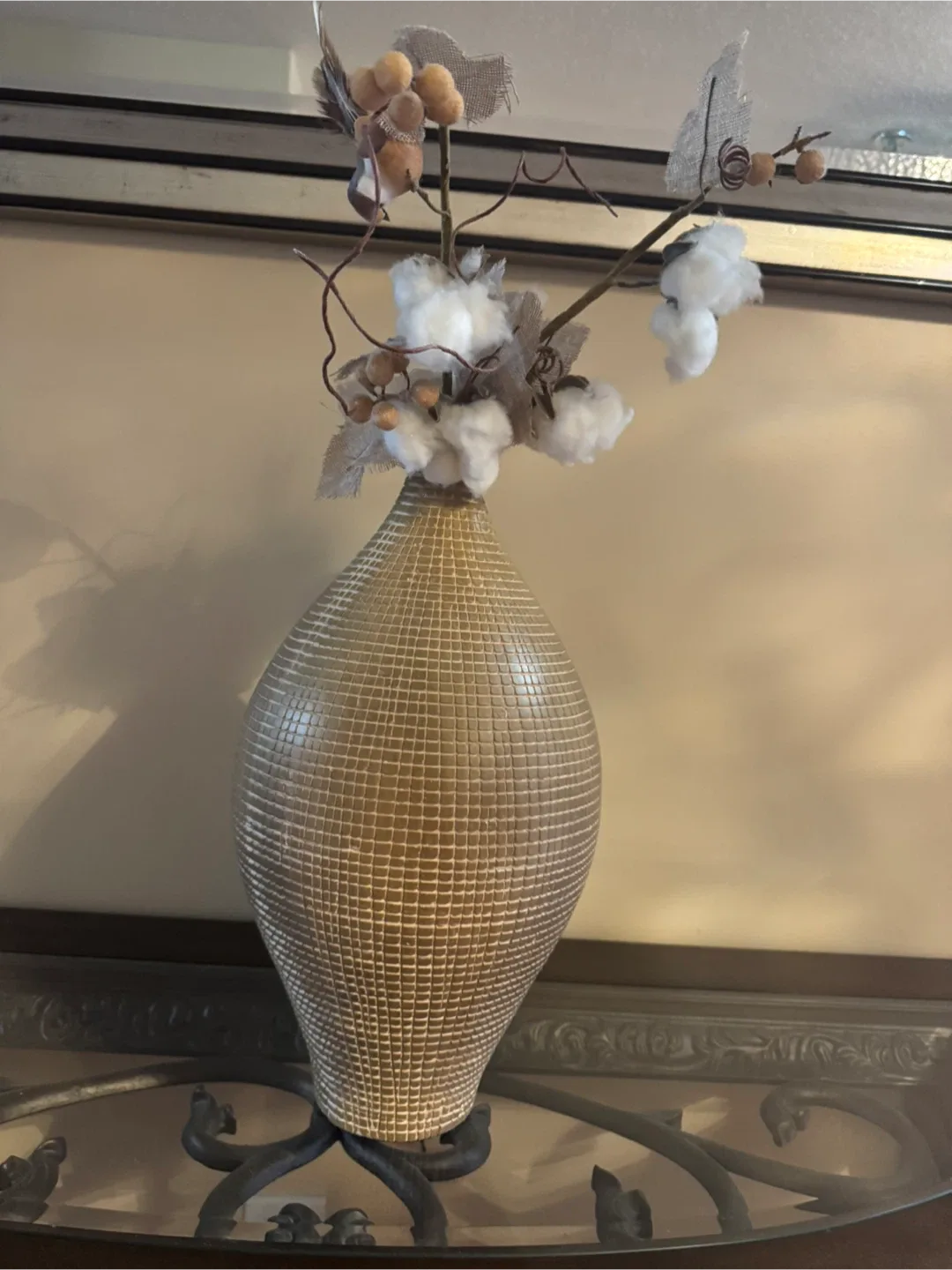 Decorative Vase with Floral Arrangement image indicator(2)