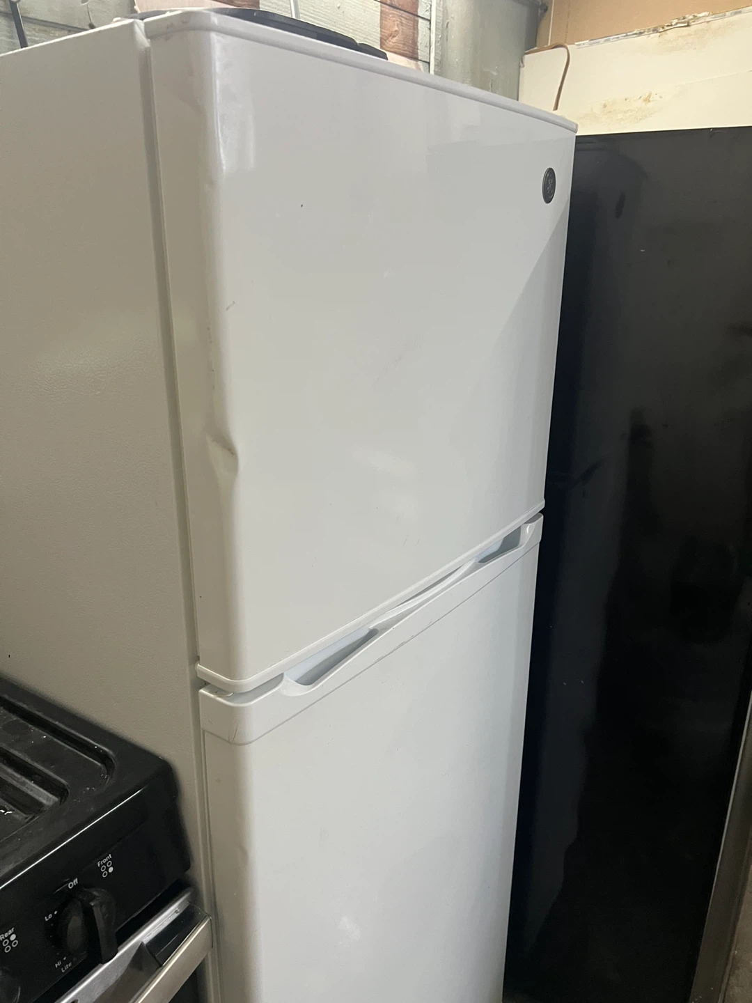 GE White Refrigerator - photo 5