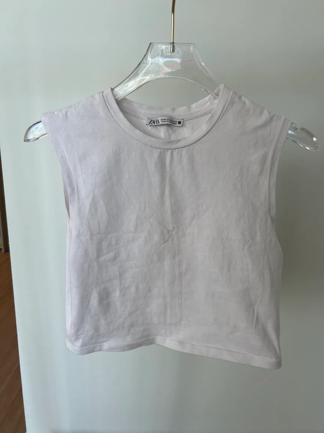 Zara White Sleeveless Top - Size M thumbnail