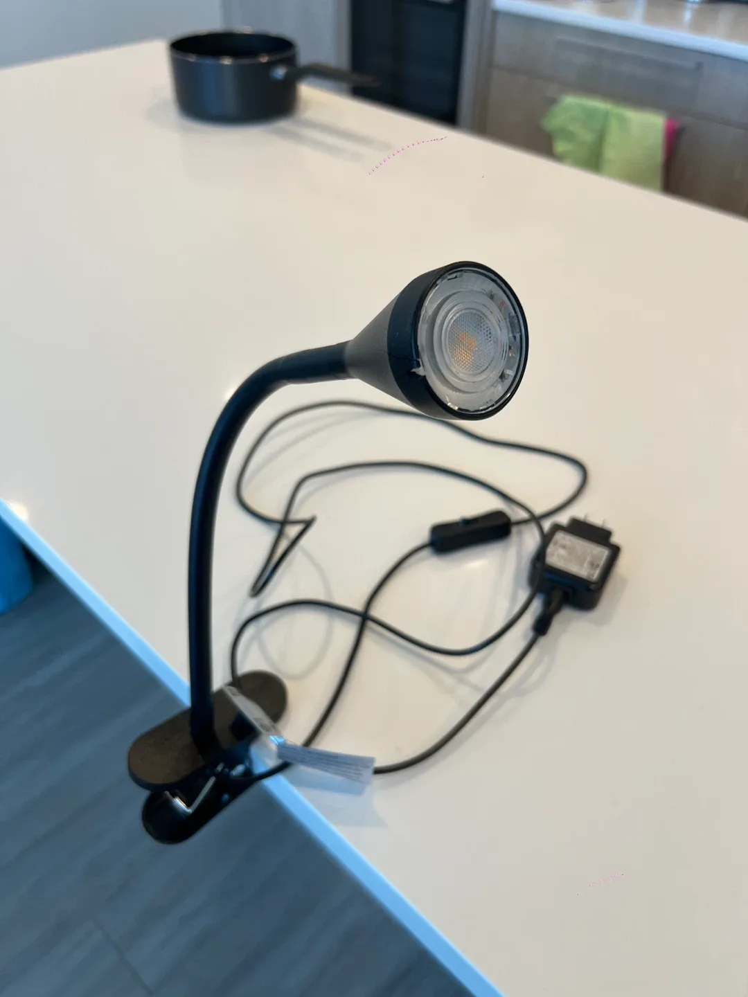 IKEA NÄVLINGE LED Clamp Spotlight - Black thumbnail