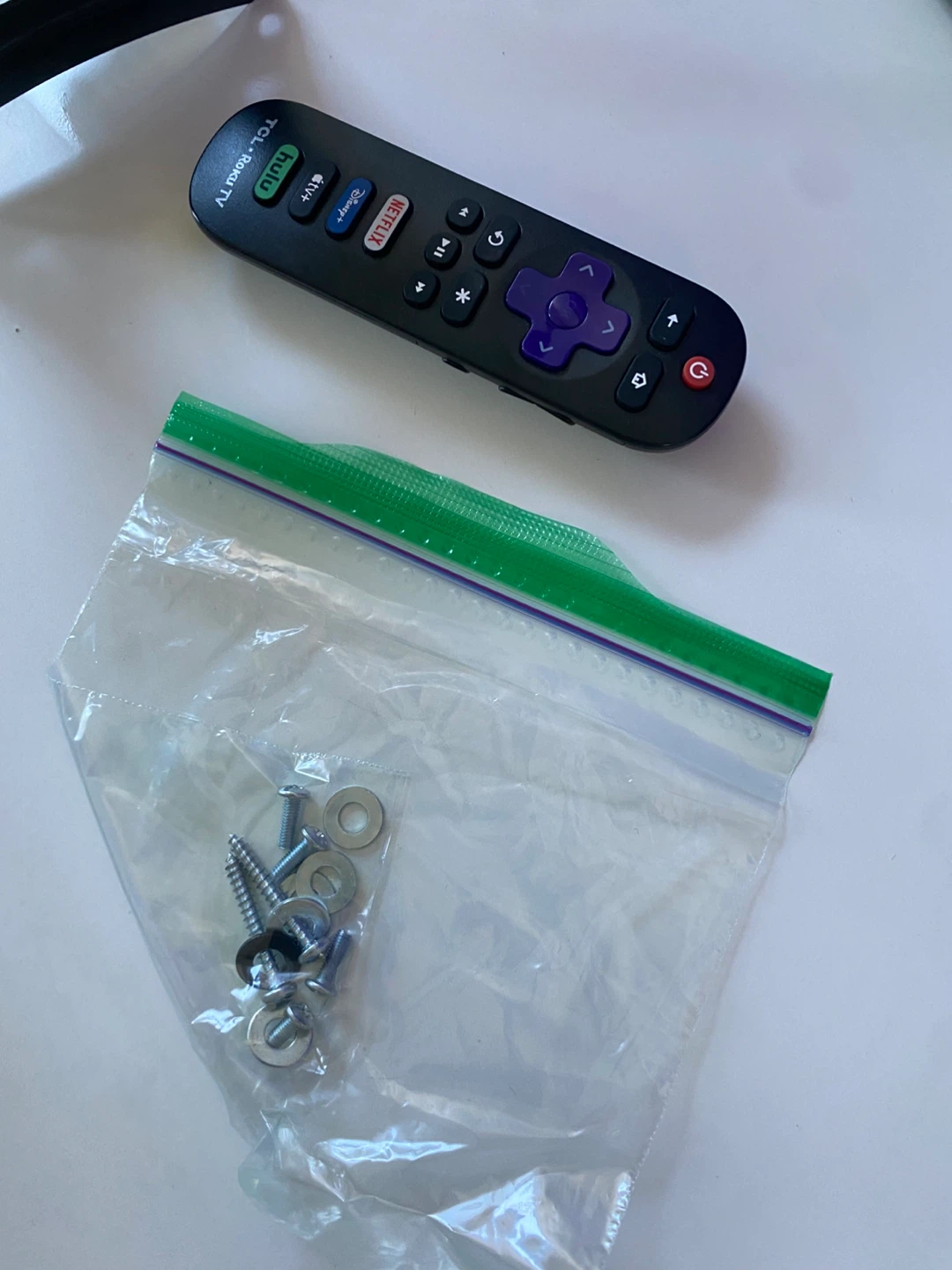 32” TCL Roku TV with Wall Mount 🧡 - photo 5