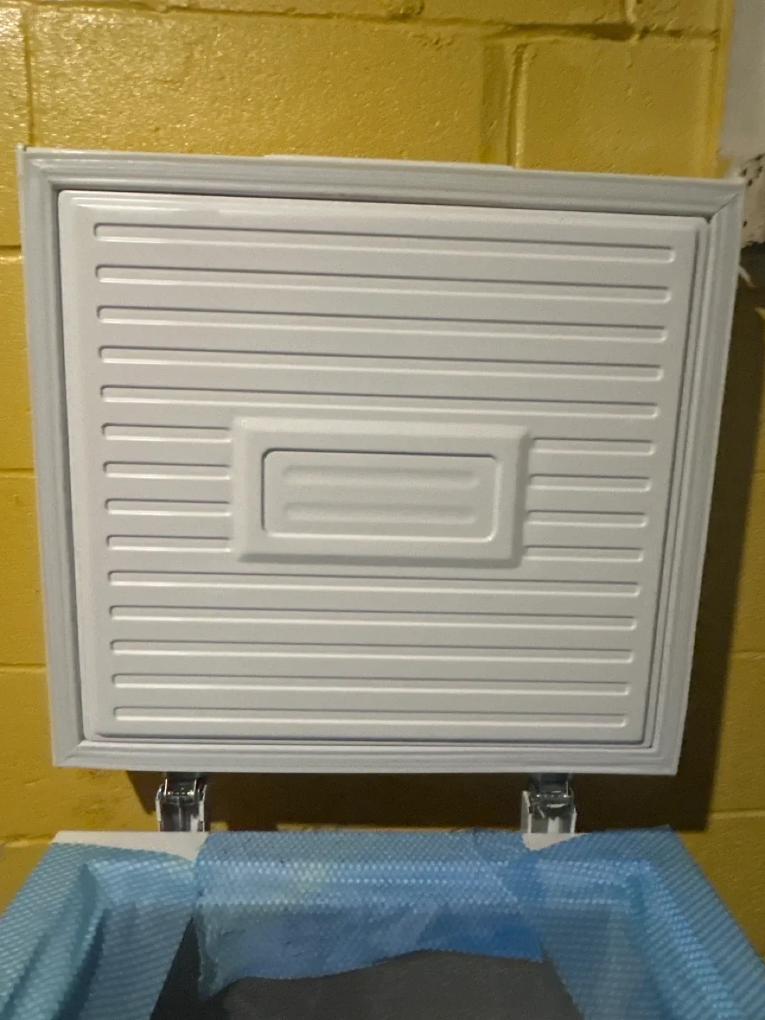 🧡Danby Chest Freezer - White 3.5 cu.ft🧡 image indicator(3)