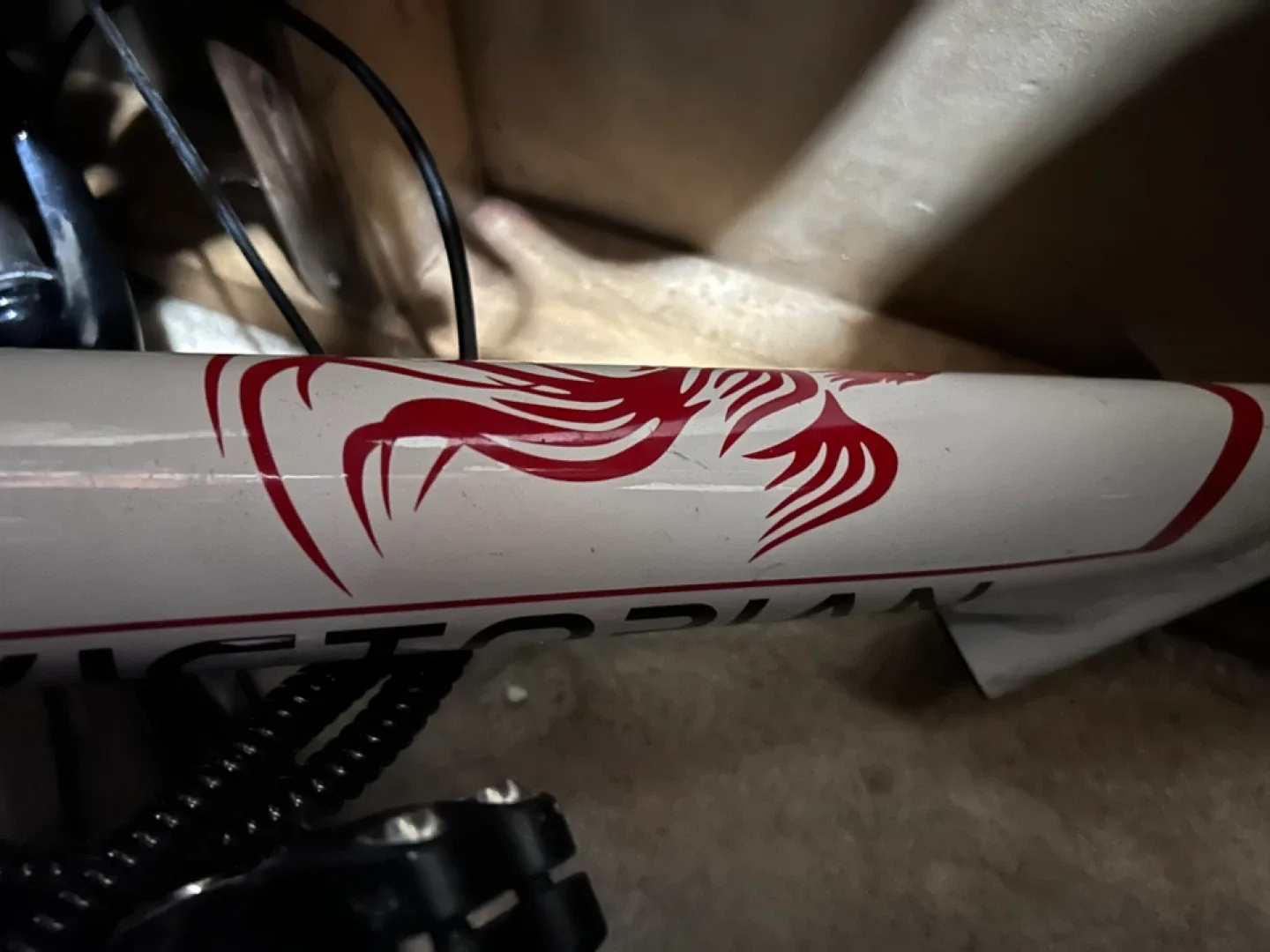 Victorian E-Bike New with battery, must go need room. image indicator(2)