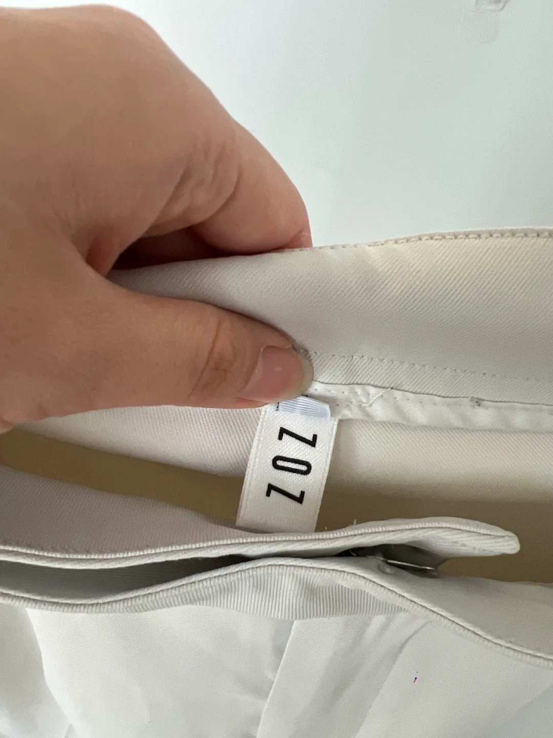 ZOZ Light Beige Wide Leg Pants - Size L image indicator(2)