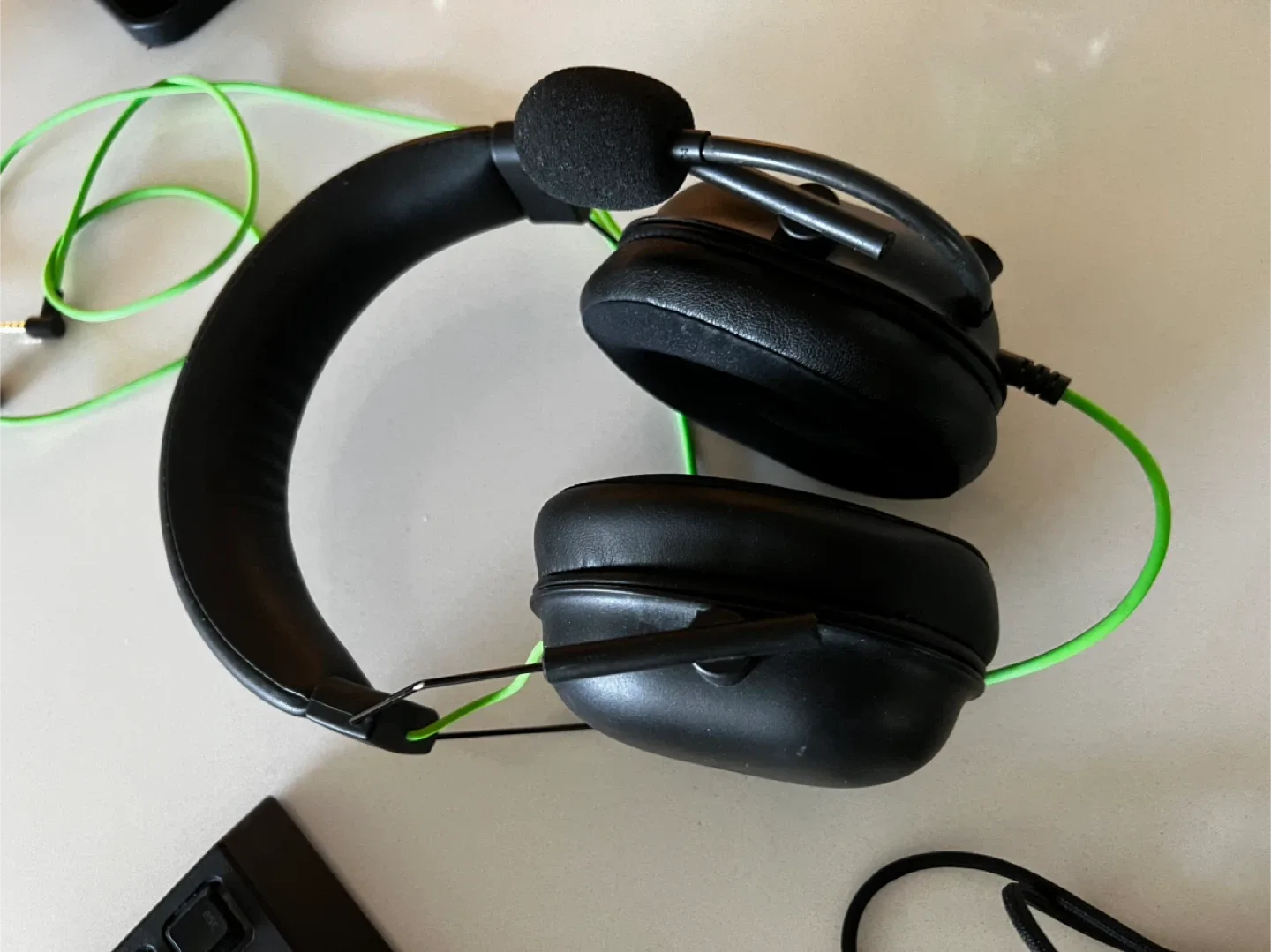 Razer Black Keyboard, Mouse, Headset Set image indicator(9)