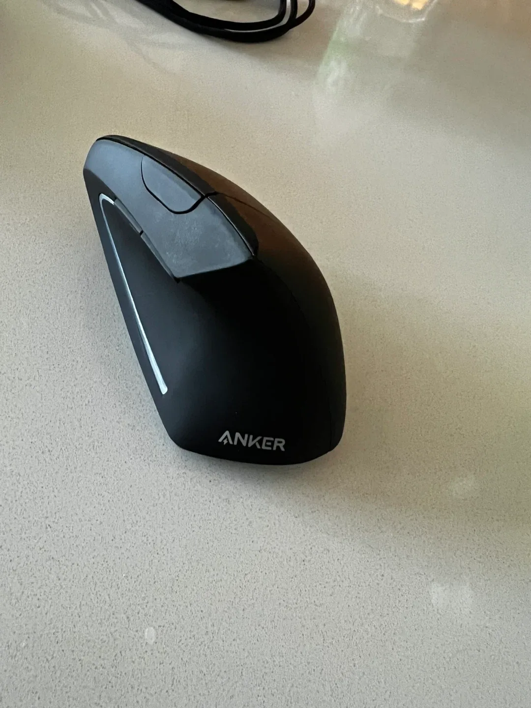 Anker Ergonomic Vertical Mouse - Black image indicator(2)