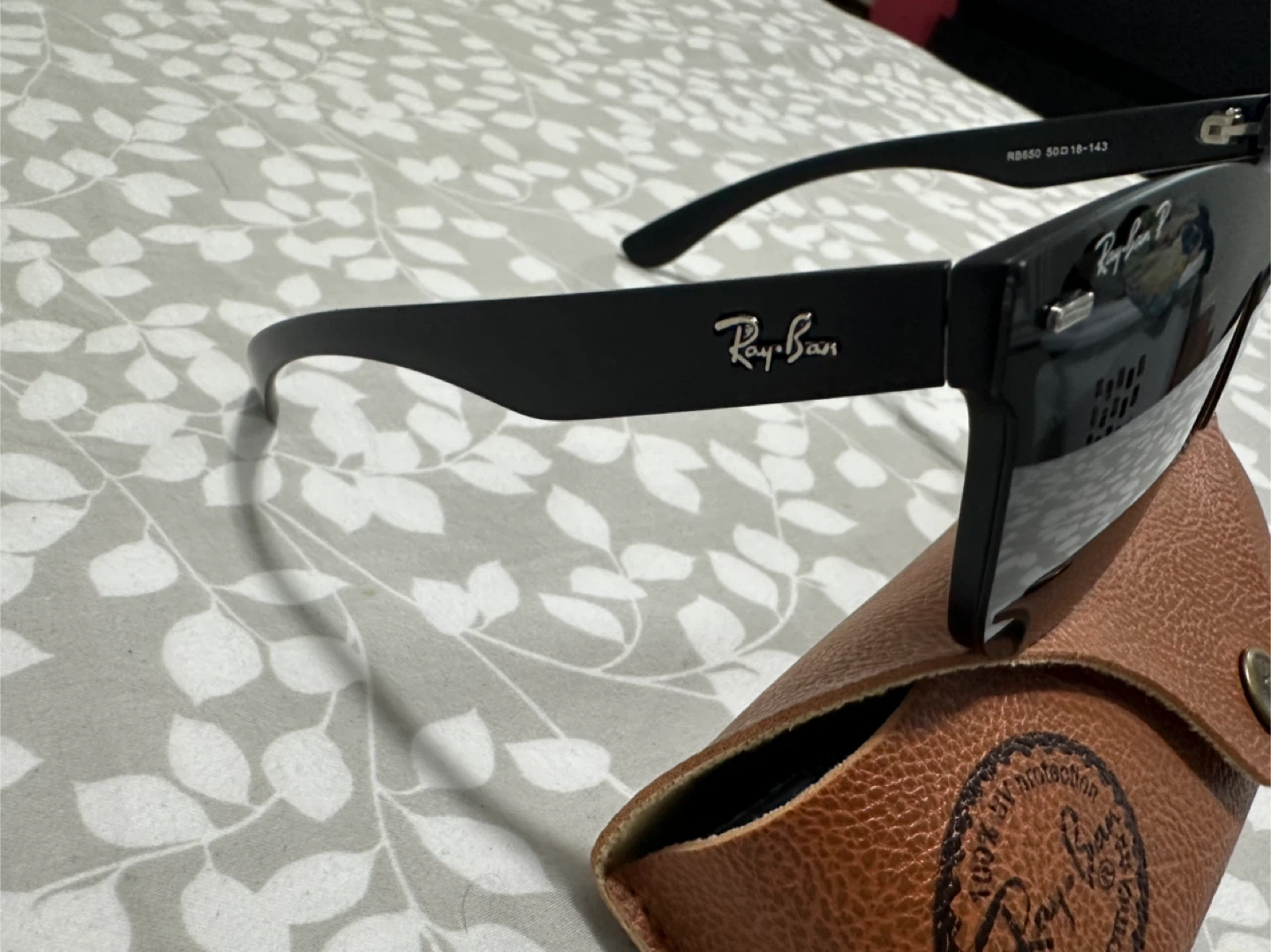 Ray-Ban Black Sunglasses - photo 3