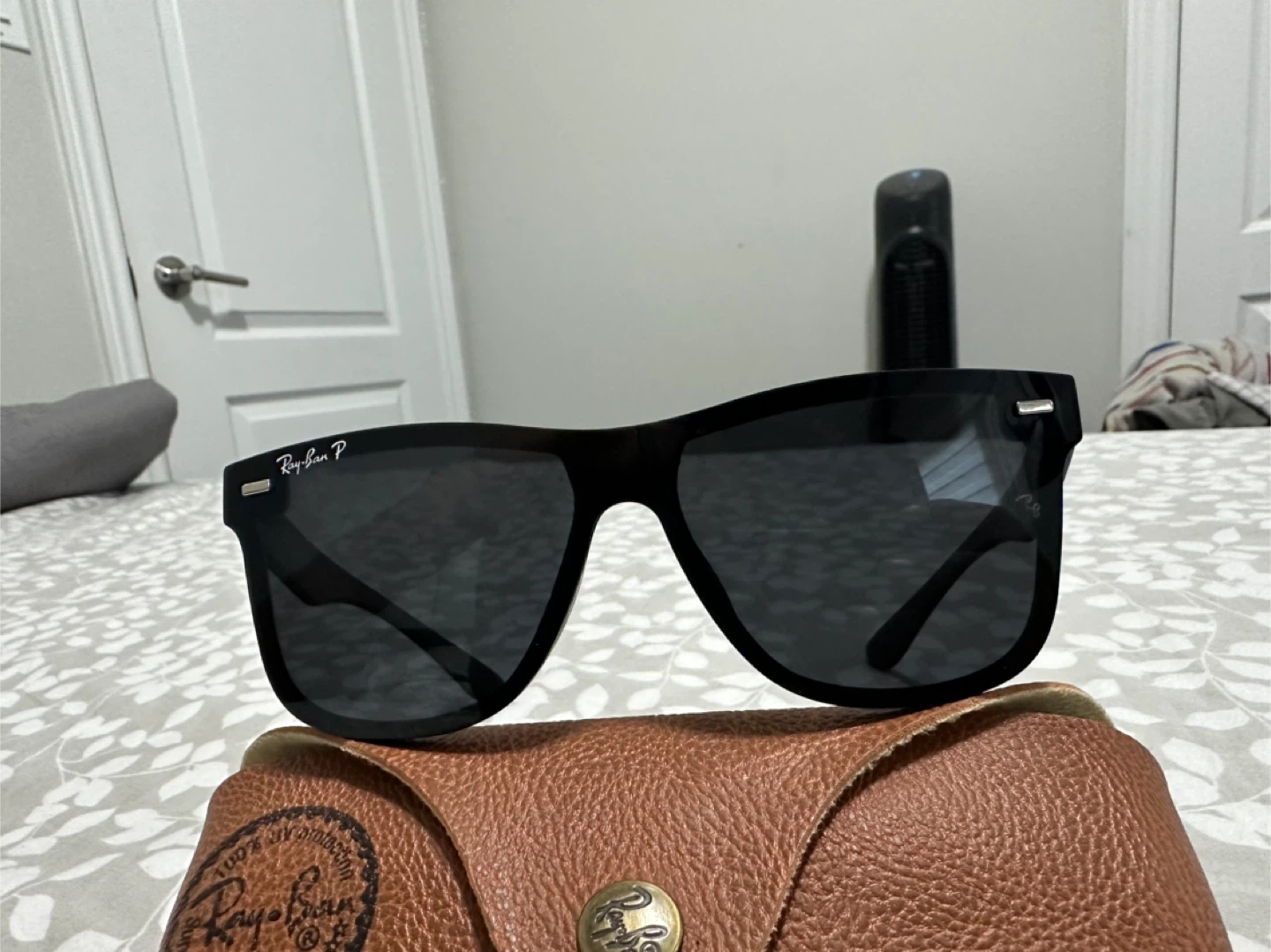 Ray-Ban Black Sunglasses
