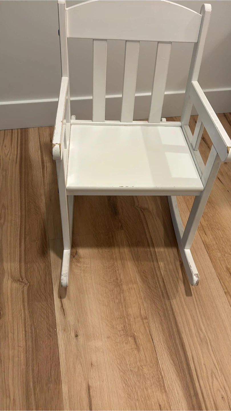 White Wooden Rocking Chair - photo 4