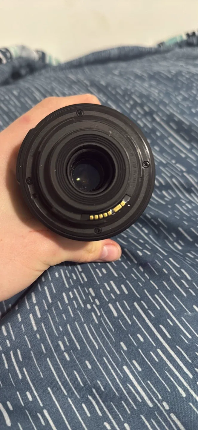 Canon Zoom Lens EF-S 55-250mm image indicator(3)